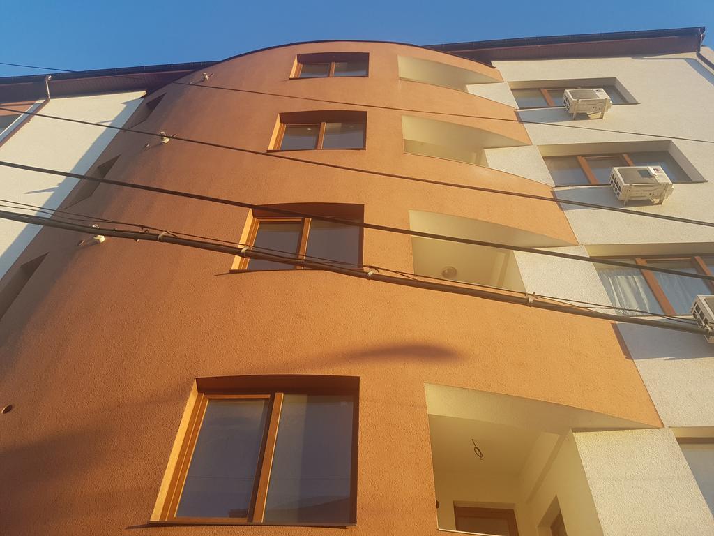 Fundeni Apartments Boekarest Buitenkant foto